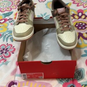 Nike Cream and Brown Sneakers